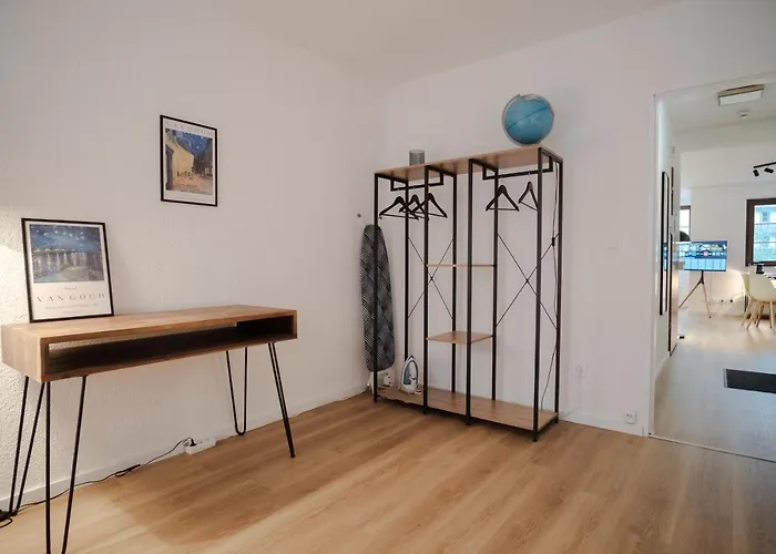 Neues Design-Apartment, Altstadt, Business&Ferien, Kueche, Netflix
