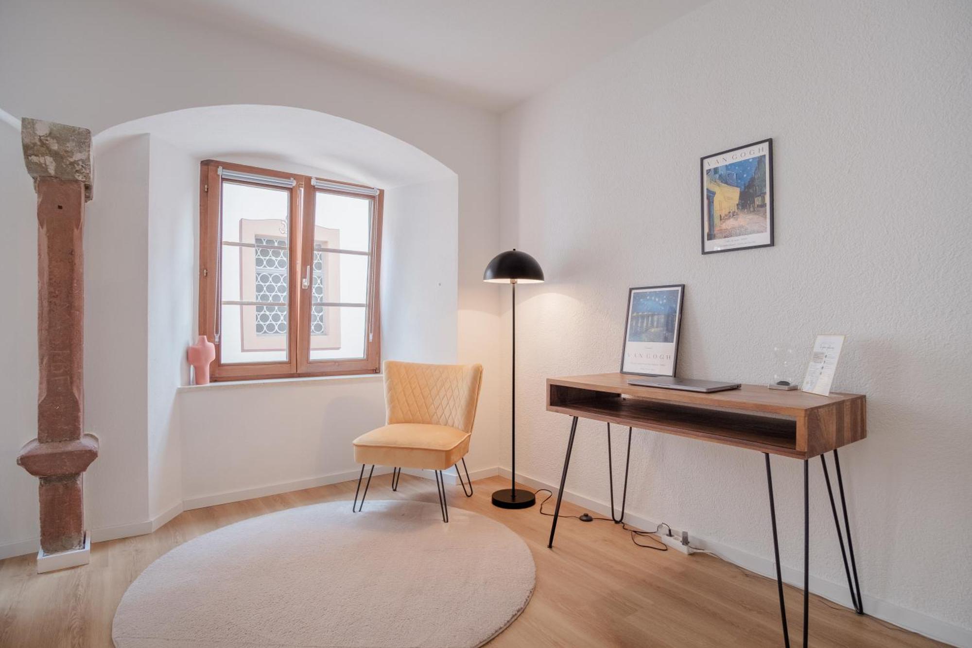 Neues Design-apartment, Altstadt, Business&ferien, Kueche, Netflix *